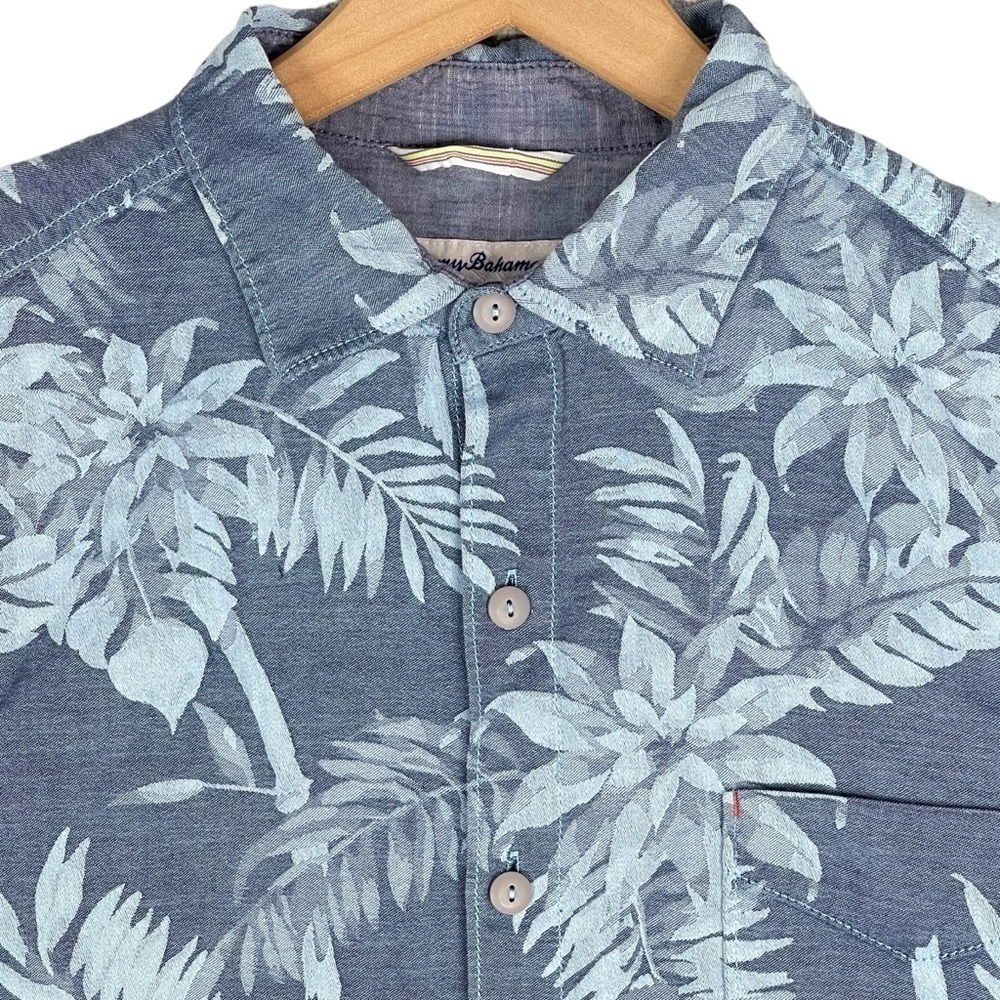 Tommy Bahama Tropical Tones Shirt Mens Medium Floral Print Button Up Blue - Picture 3 of 9